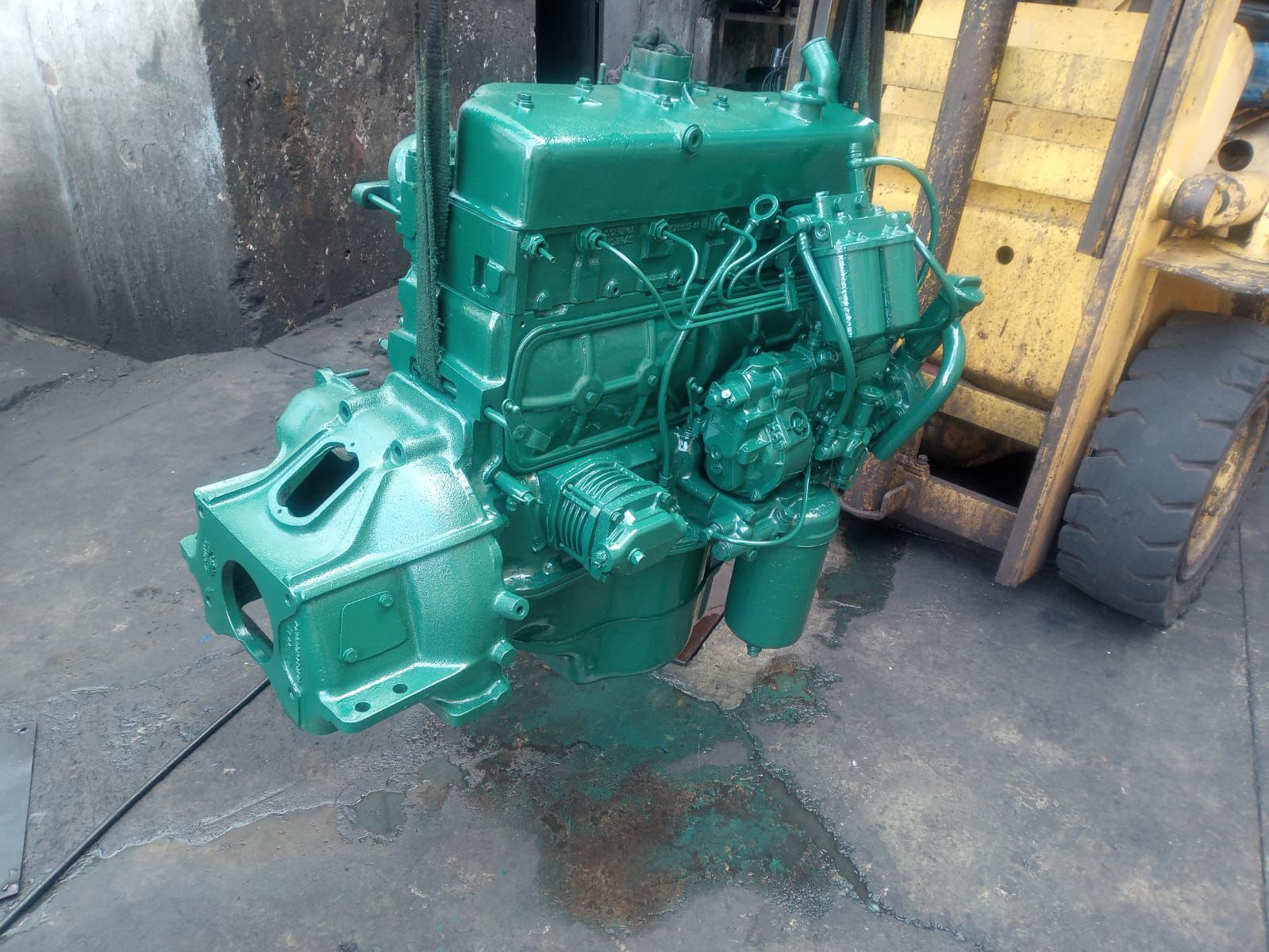 Motor do Mercedes 352 – Motor e Peças para Caminhão